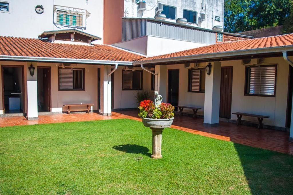 יגואריונה Galeria Hotel Pousada מראה חיצוני תמונה